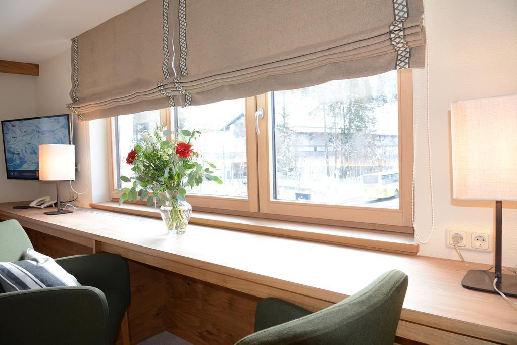"Quality Hosts Arlberg" Hotel Garni Moessmer Sankt Anton am Arlberg Exterior foto