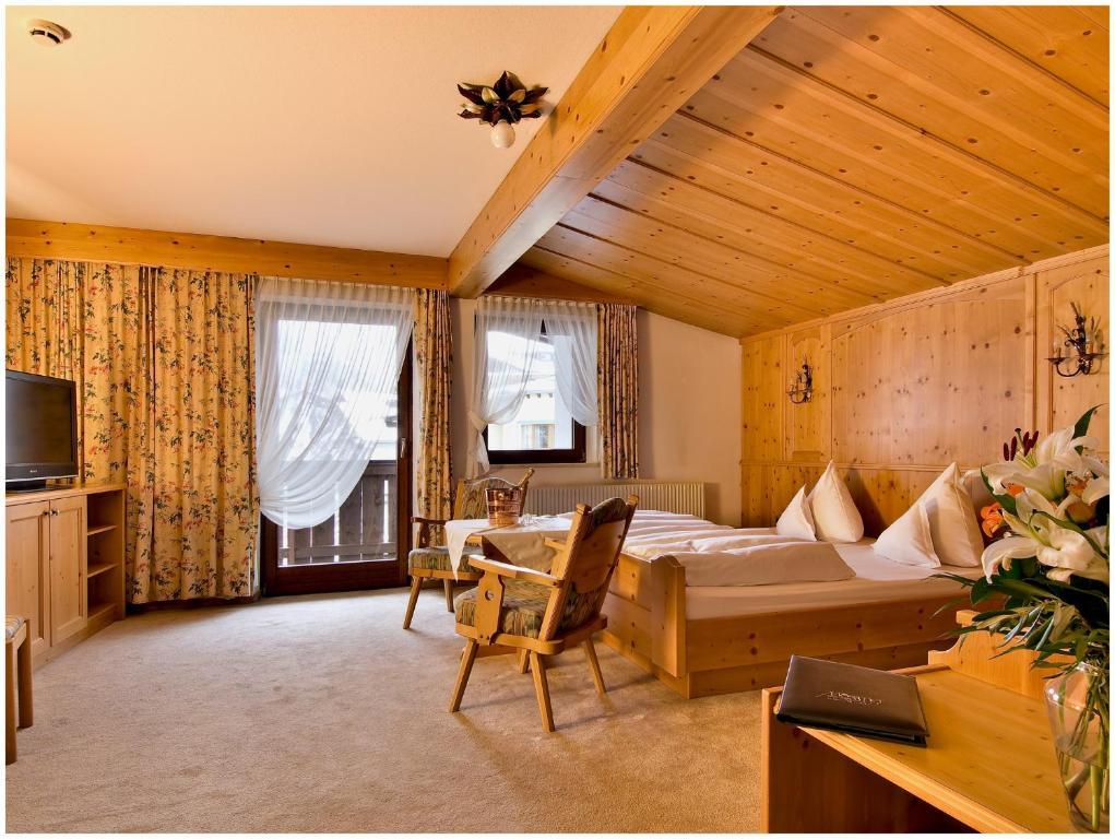"Quality Hosts Arlberg" Hotel Garni Moessmer Sankt Anton am Arlberg Exterior foto